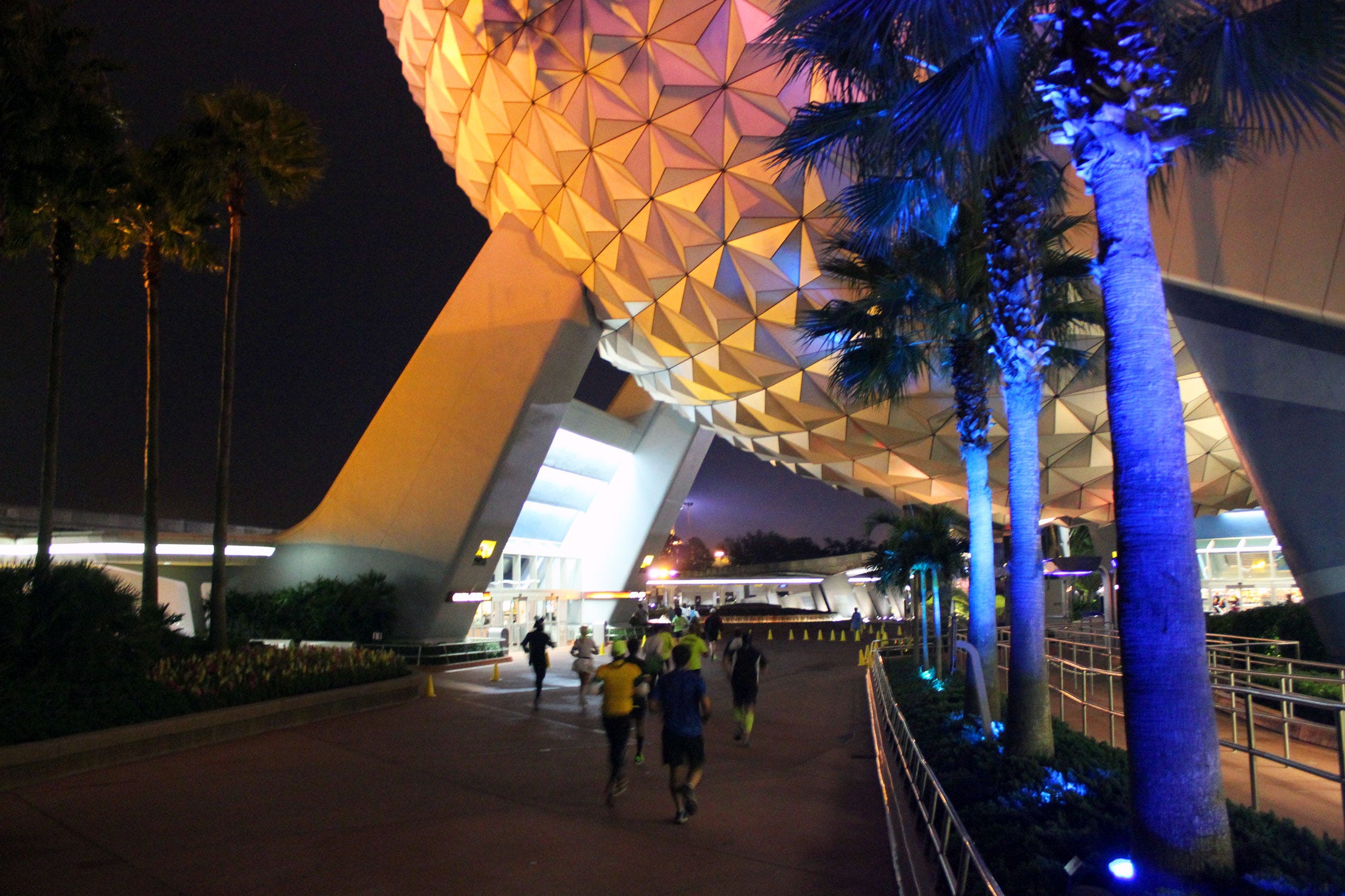 Light, Architecture, Night, Lighting, Sky, Metropolitan area, Tree, Tourist attraction, World, Leisure, 