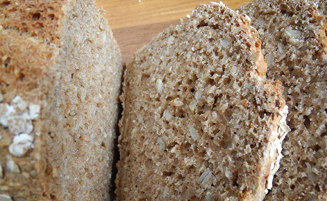 Small Hard White Thing In Whole Wheat Bread - Mold Or Grain? - Seasoned  Advice