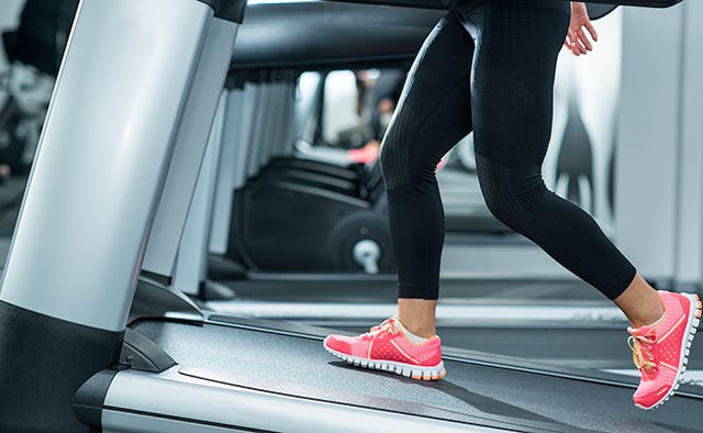 This Walking Workout Will Maximize Calorie Burn For Up To 24 Hours After  You Finish