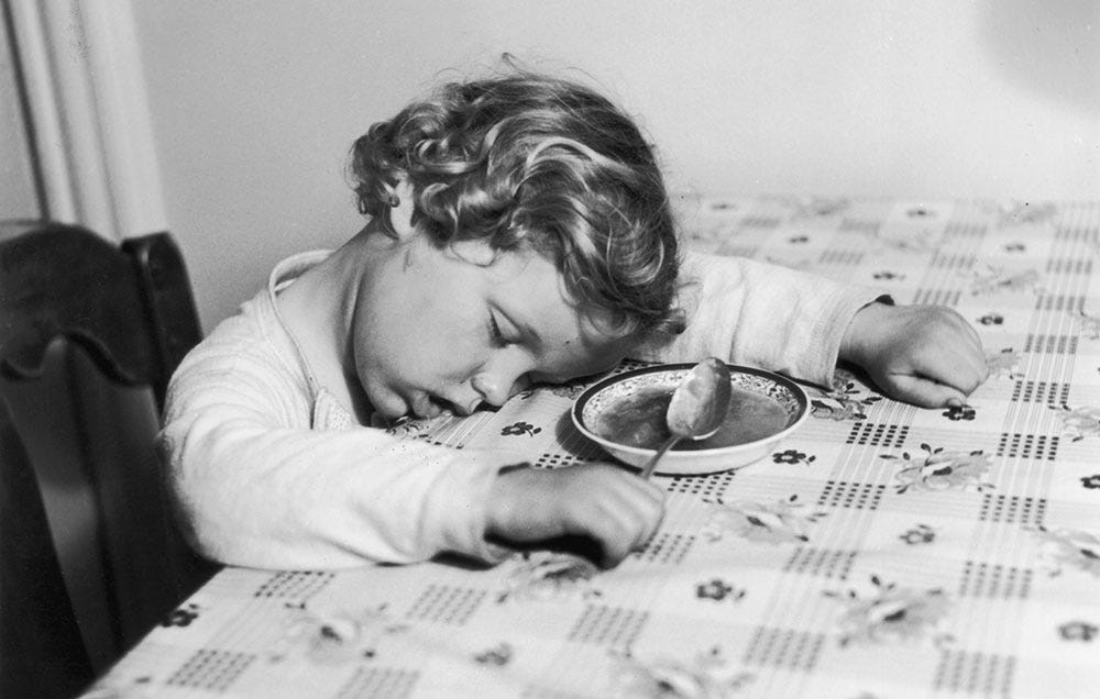 sleeping-on-a-full-stomach-prevention