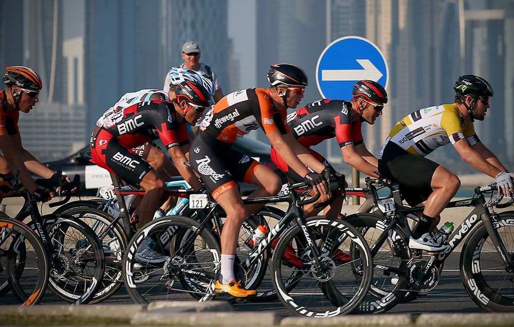Pro cyclists on disc-equipped road bikes at the Tour of Qatar