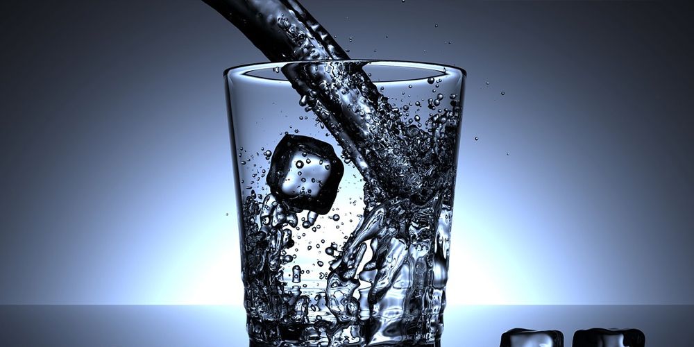Here’s How Much Water You Should Drink Before, During, and After a Workout