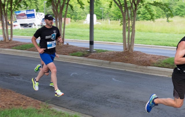 Jimmie Johnson #48 running