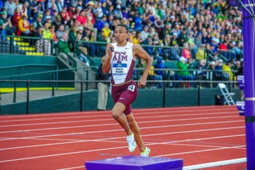 Donavan Brazier sets 800 meter NCAA record