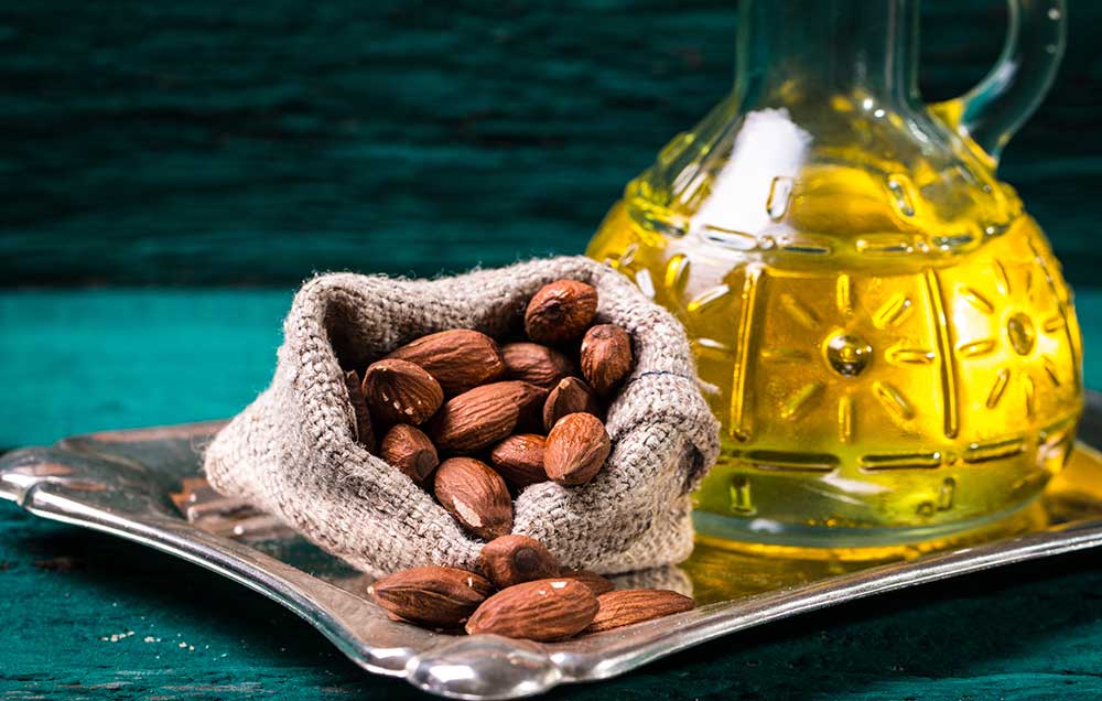 what are the benefits of almond oil