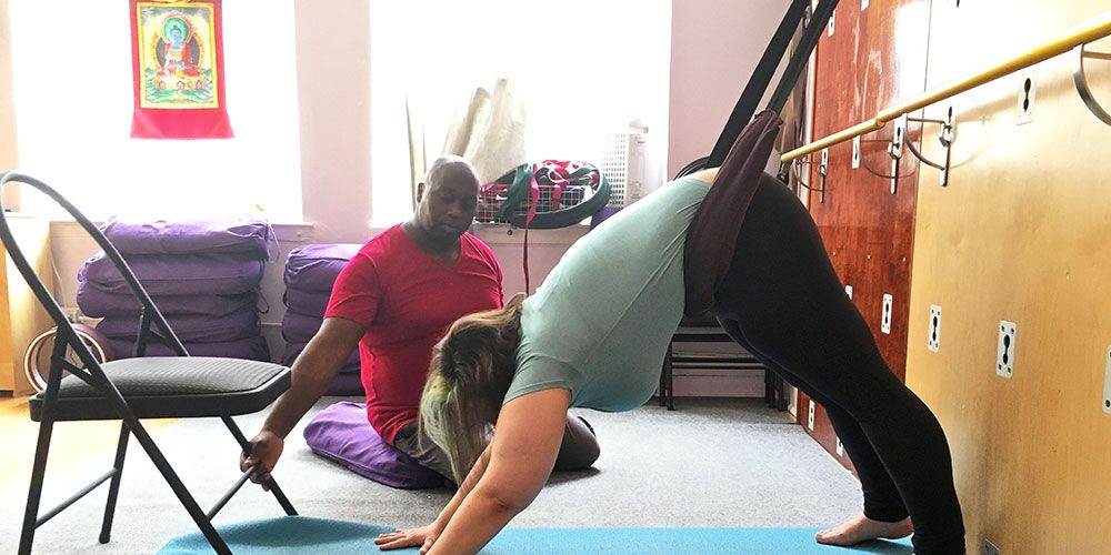 I Went To A Yoga Class For Fat People—This Is What It Was Like