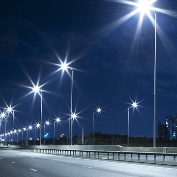 LED streetlights cause dangerous glares