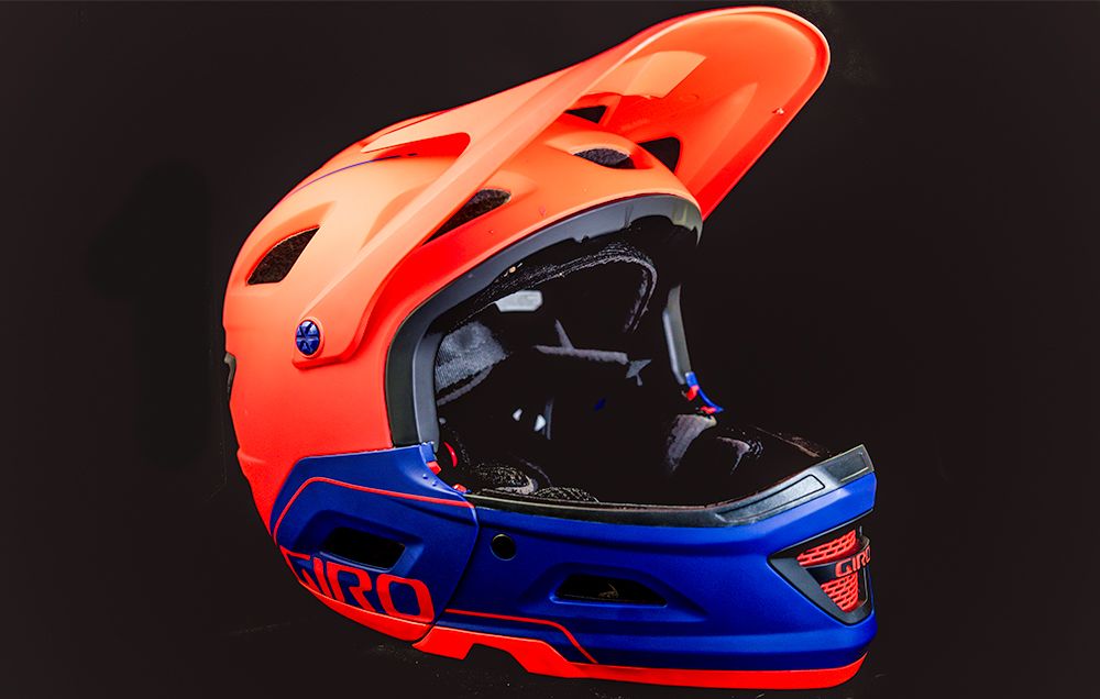 The Giro Switchblade is a full face helmet with removable chin bar for extra ventilation