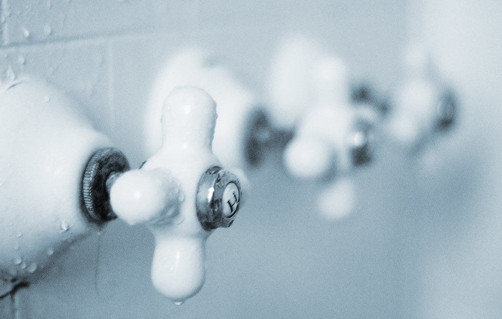 3-things-that-happened-when-i-took-freezing-cold-showers-for-a-week