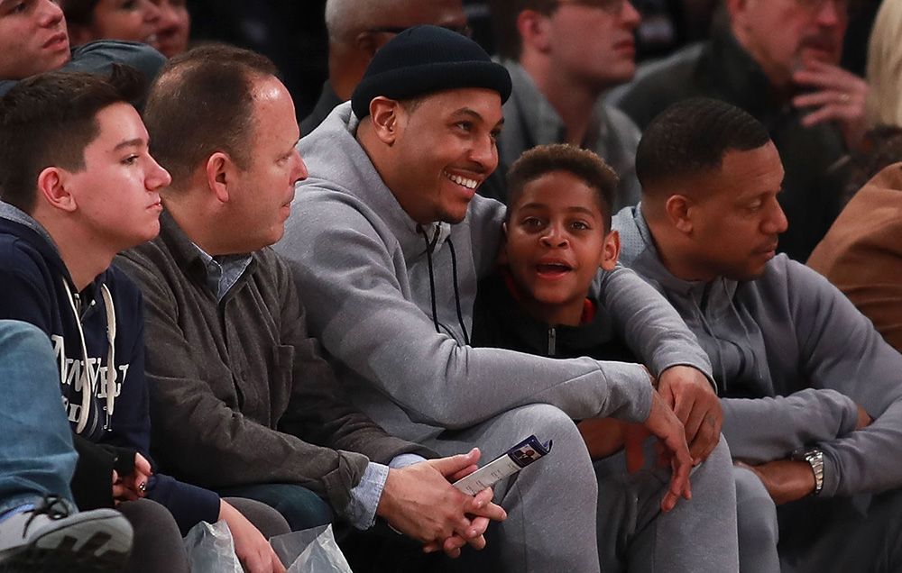 melo basketball with his son