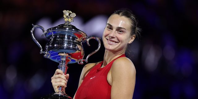 https://hips.hearstapps.com/hmg-prod/images/aryna-sabalenka-celebrates-with-the-daphne-akhurst-memorial-news-photo-1736452277.pjpeg?crop=0.928xw:0.692xh;0,0.0194xh&resize=640:*