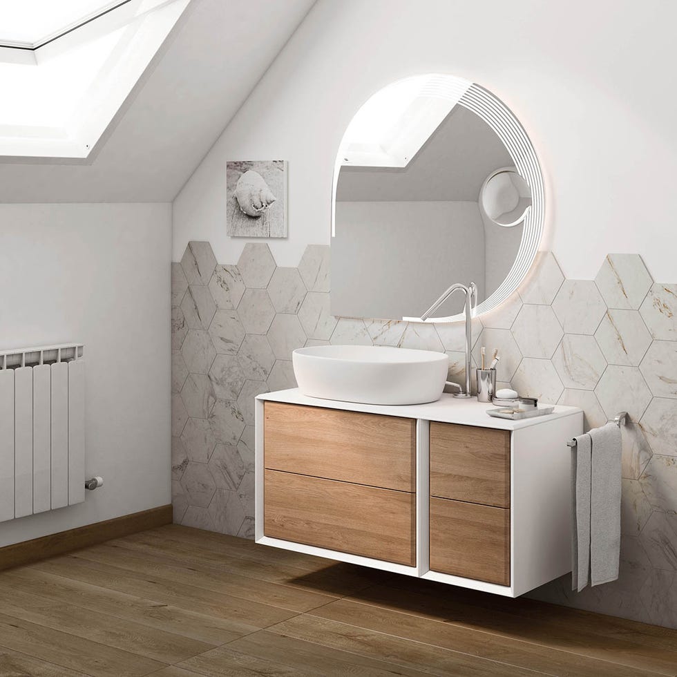 ambiente de baño con tragaluz