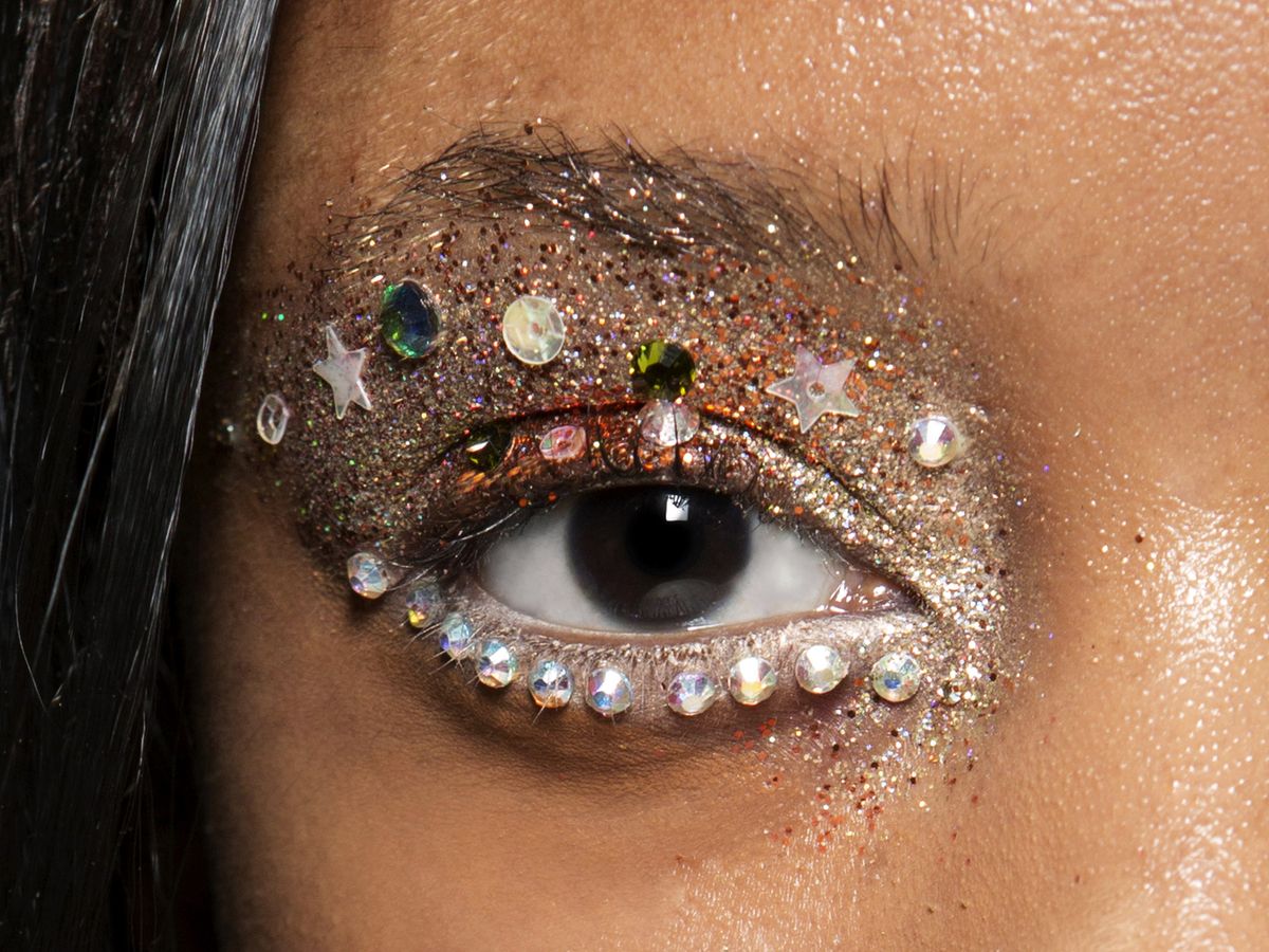 Cute Young Brunette - Embellished Beauty Trend - How To Wear DiamantÃ© Eyeshadow