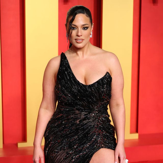 beverly hills, california march 10 ashley graham attends 2024 vanity fair oscar party hosted by radhika jones at wallis annenberg center for the performing arts on march 10, 2024 in beverly hills, california photo by leon bennettgathe hollywood reporter via getty images