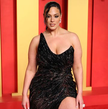 beverly hills, california march 10 ashley graham attends 2024 vanity fair oscar party hosted by radhika jones at wallis annenberg center for the performing arts on march 10, 2024 in beverly hills, california photo by leon bennettgathe hollywood reporter via getty images