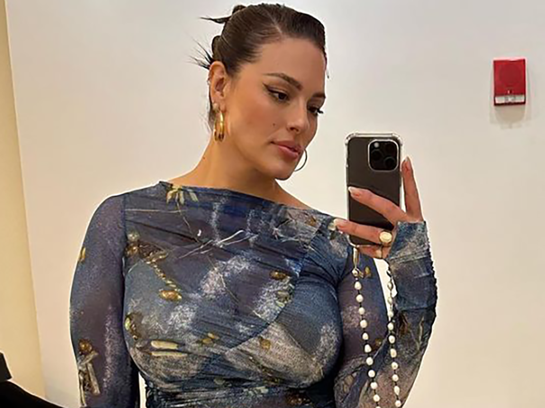 Ashley Graham looks sensational in lace lingerie as she strips off
