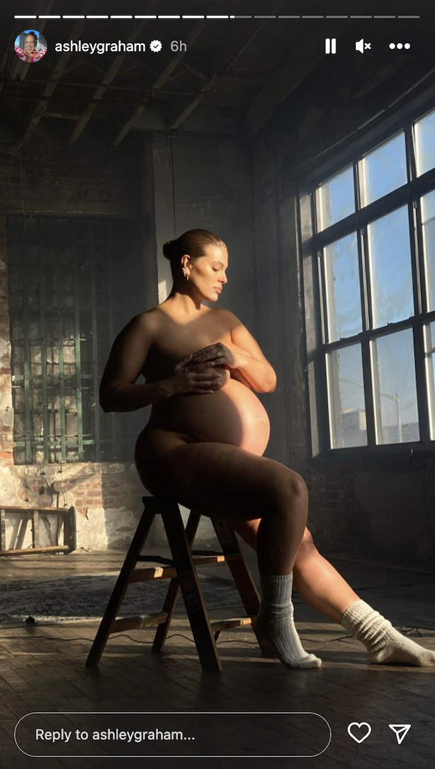 Pregnant Ashley Graham Dances in Her Underwear After Revealing She's  Expecting Twins