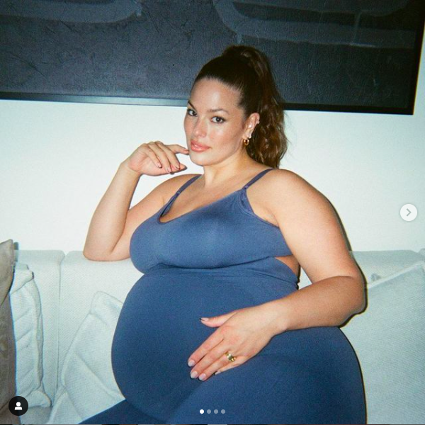 Ashley Graham reveals twins' names in intimate breastfeeding photo
