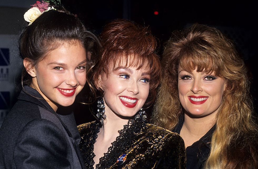 ashley judd, naomi judd and wynonna judd during apla 6th commitment to life concert benefit at universal amphitheater in universal city, california, united states photo by kemazurwireimage