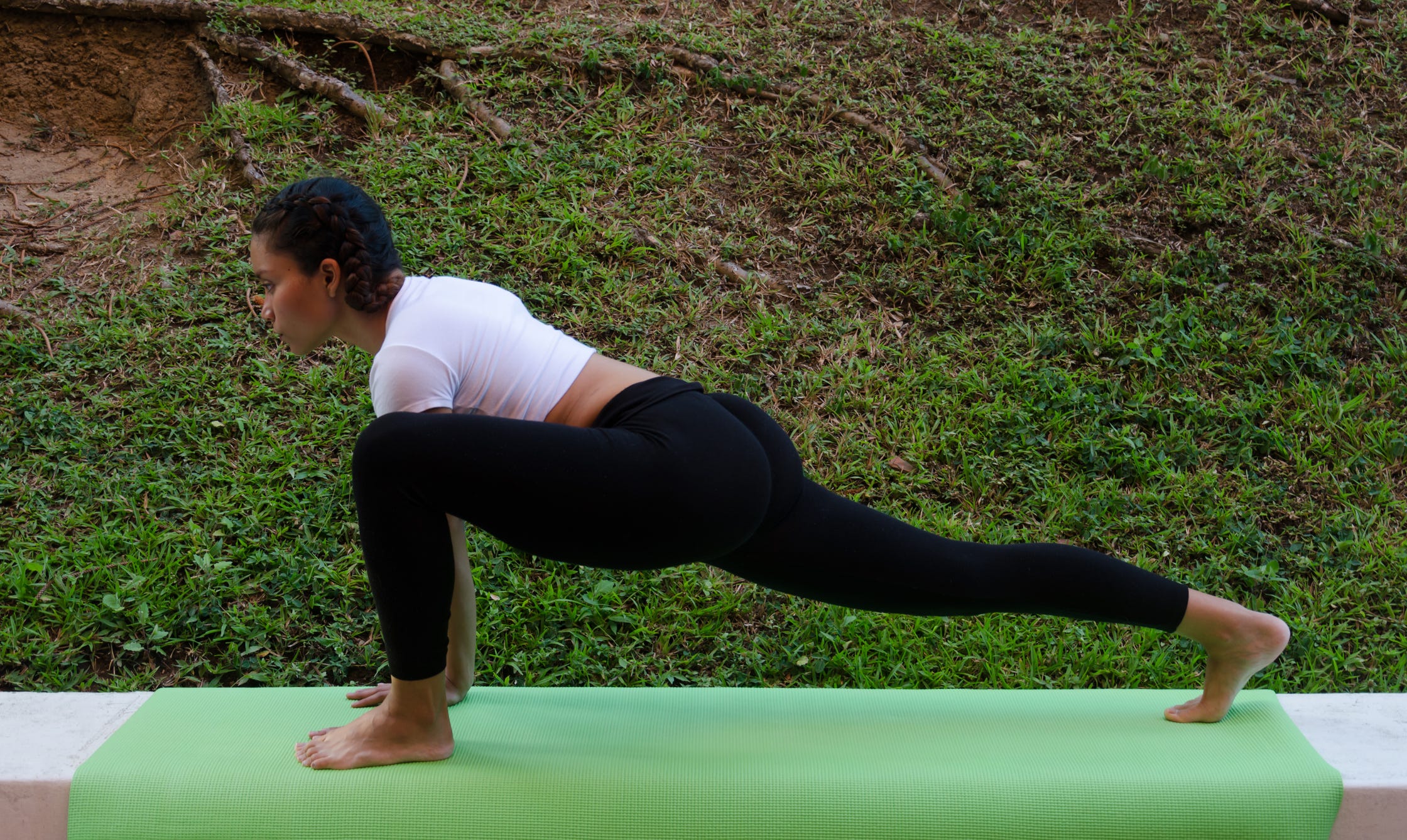 ashwa sanchalanasana, postura del corredor