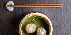 dumplings cerdo con cangrejo real plato del restaurante chino asia gallery lagasca, de madrid