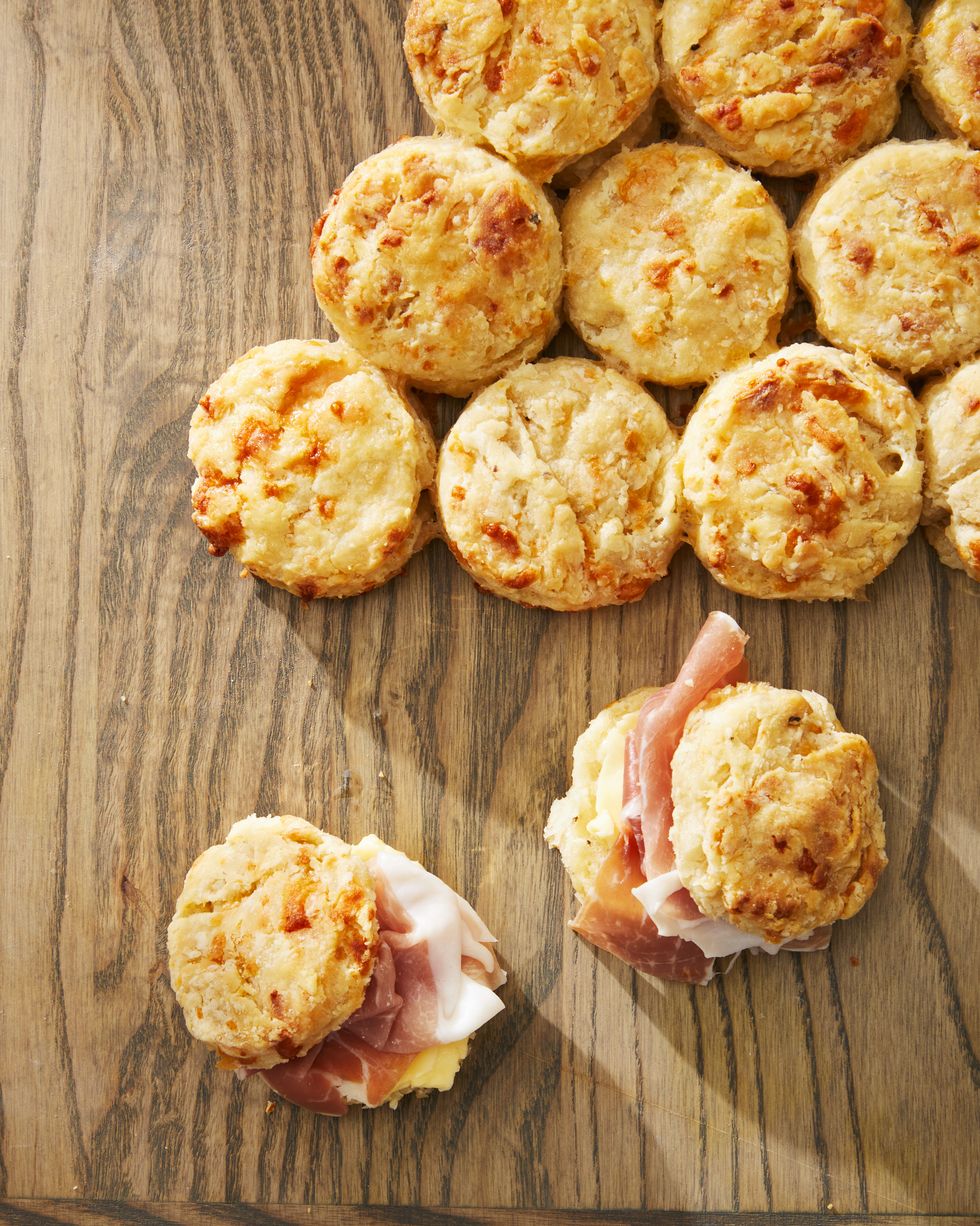 asiago cheese biscuits with prosciutto