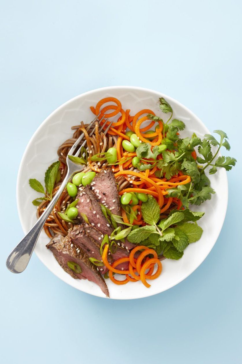 sesame steak bowl with spiralized carrot noodles