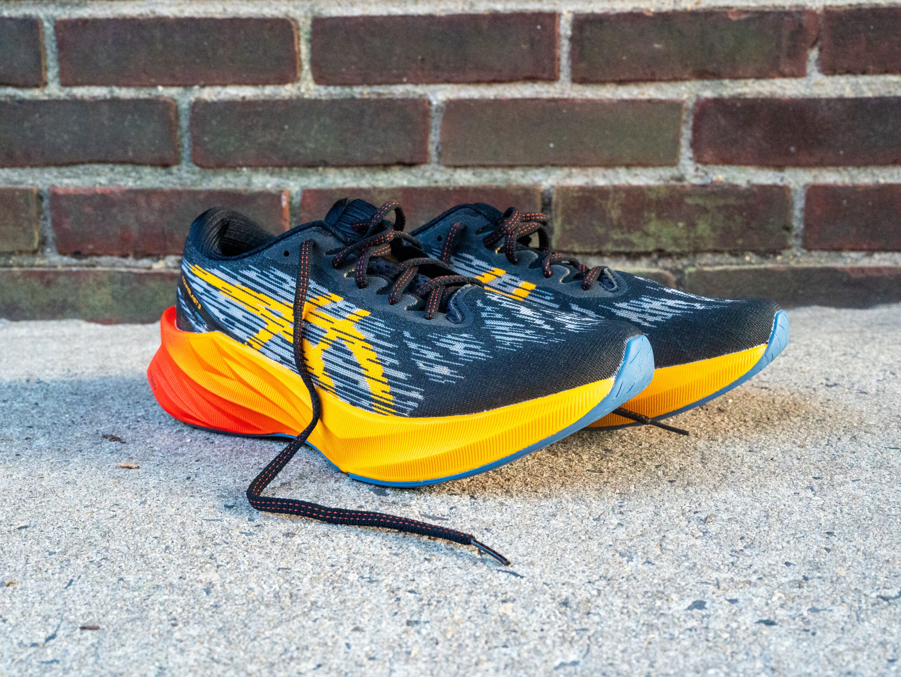 asics nova blast 3