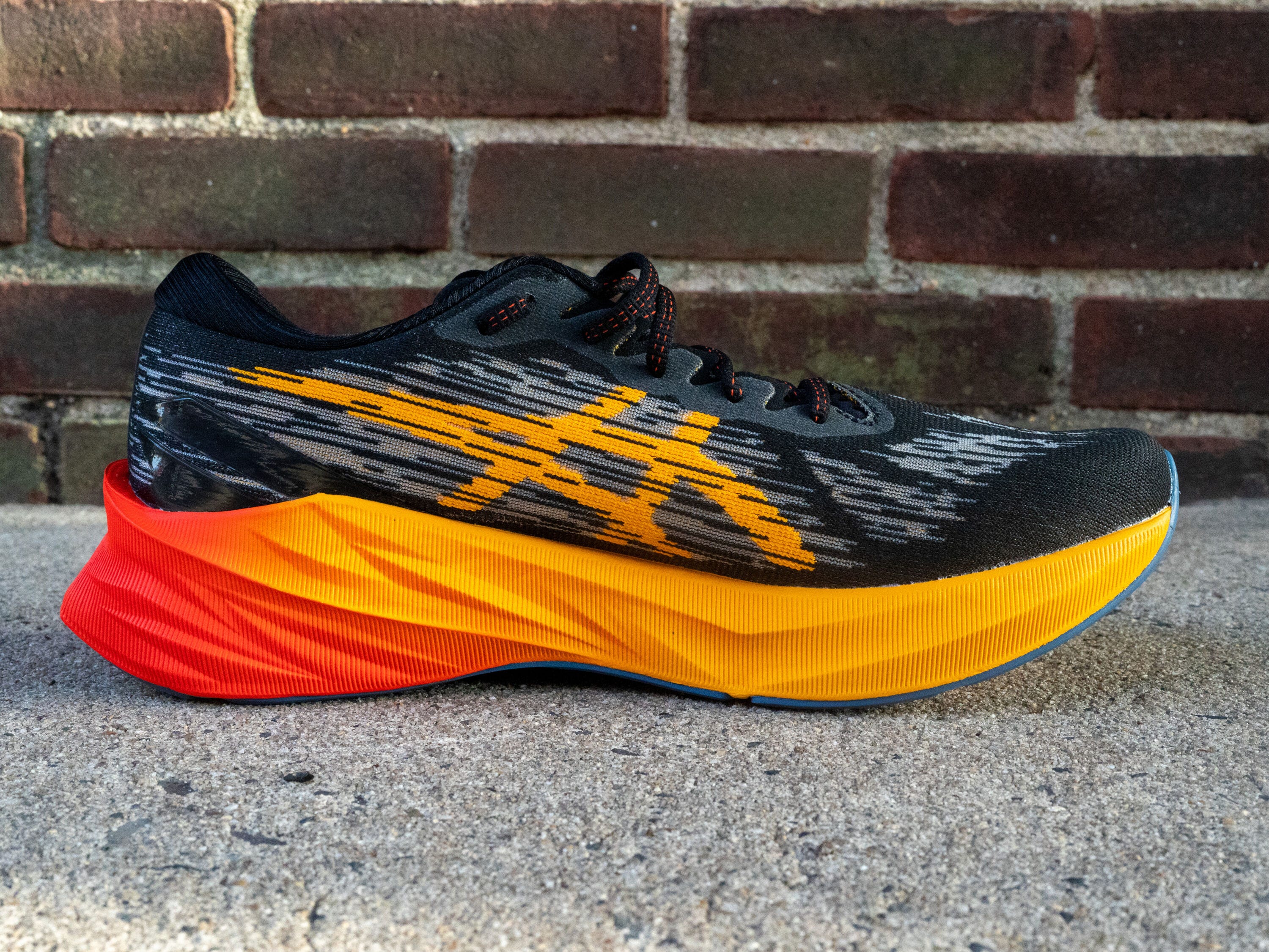 asics nova blast 3