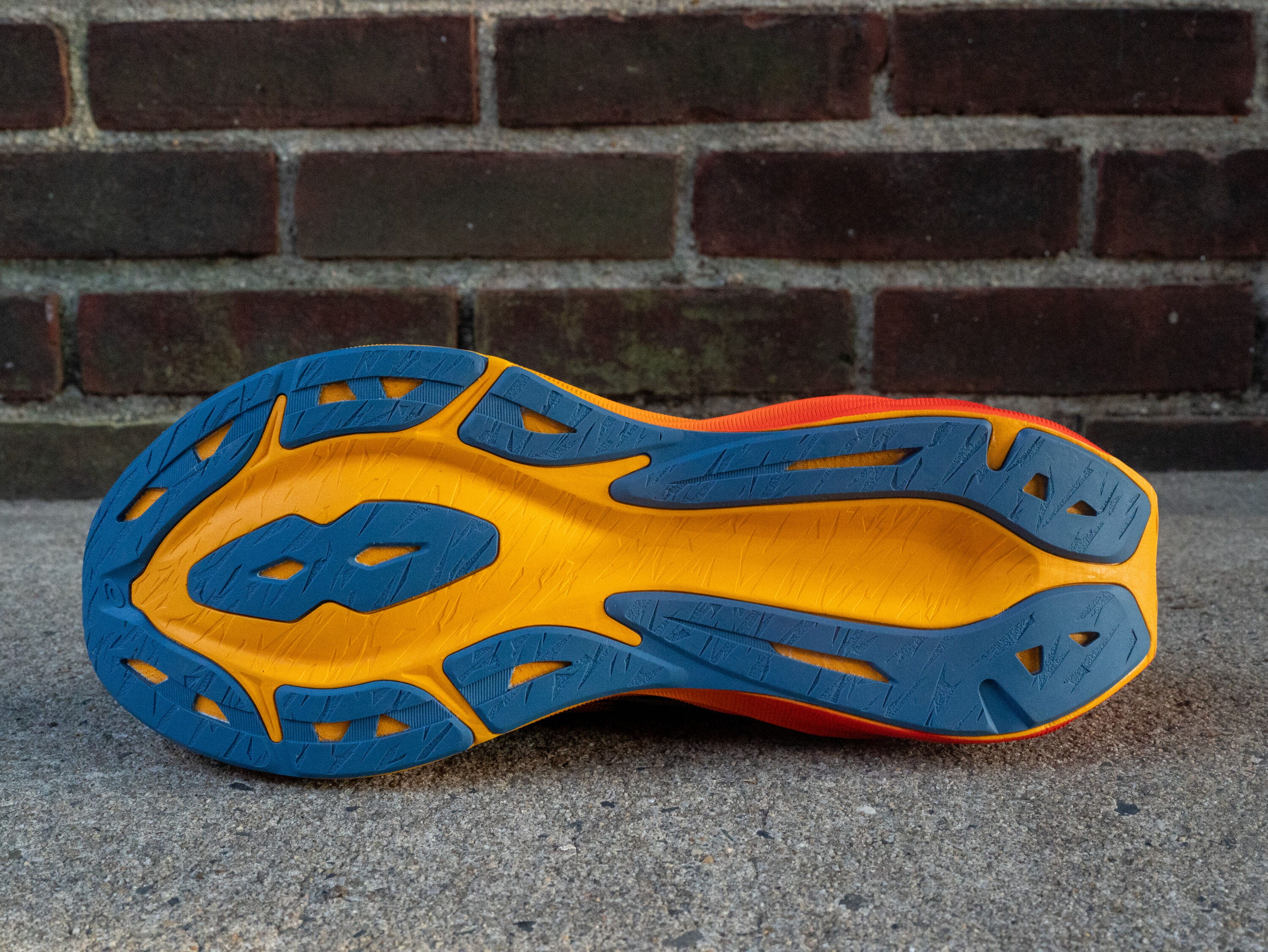 asics nova blast 3