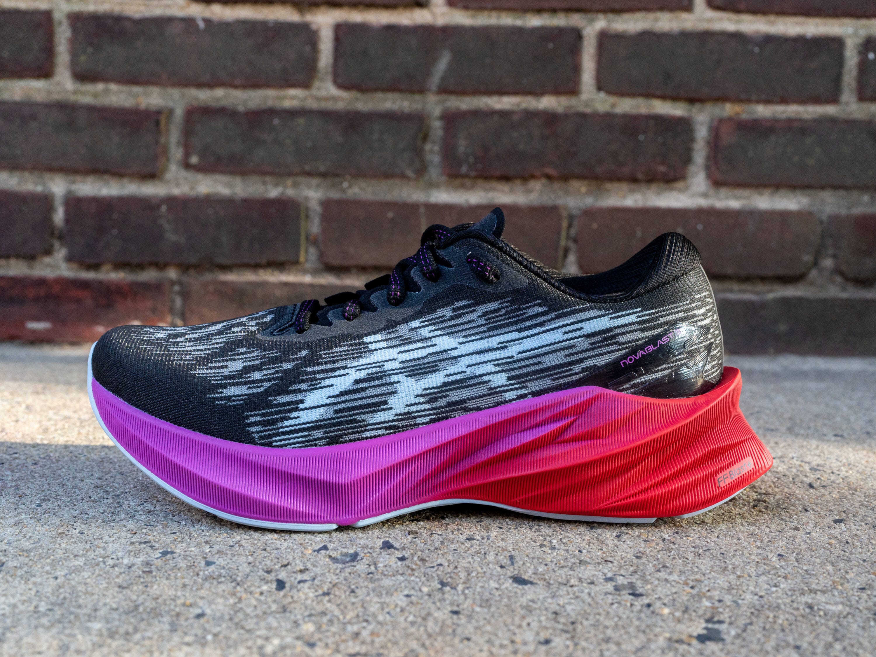 asics nova blast 3