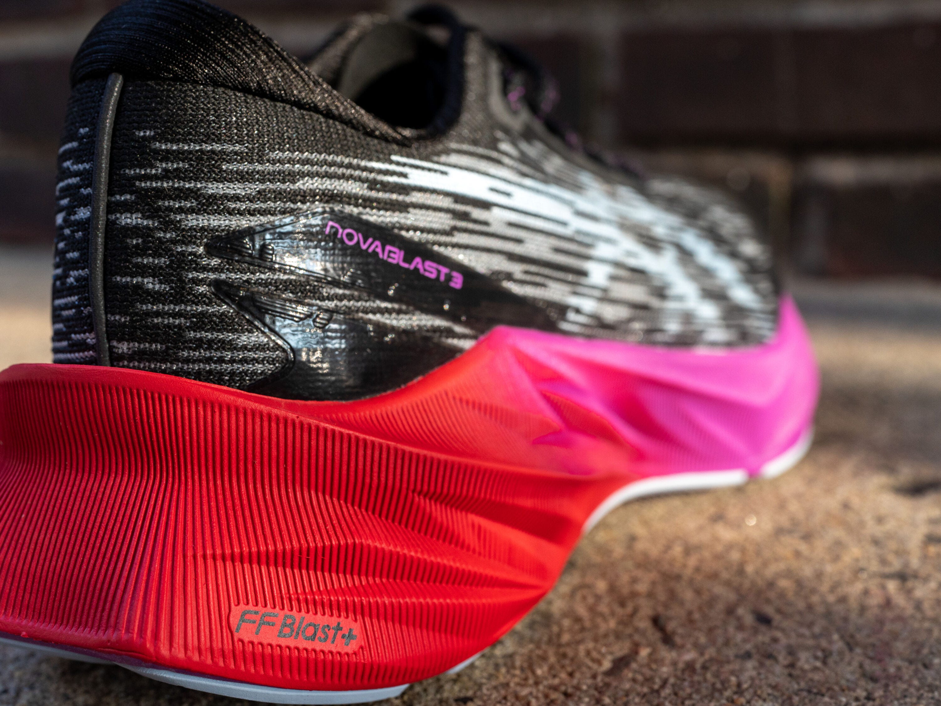 asics nova blast 3