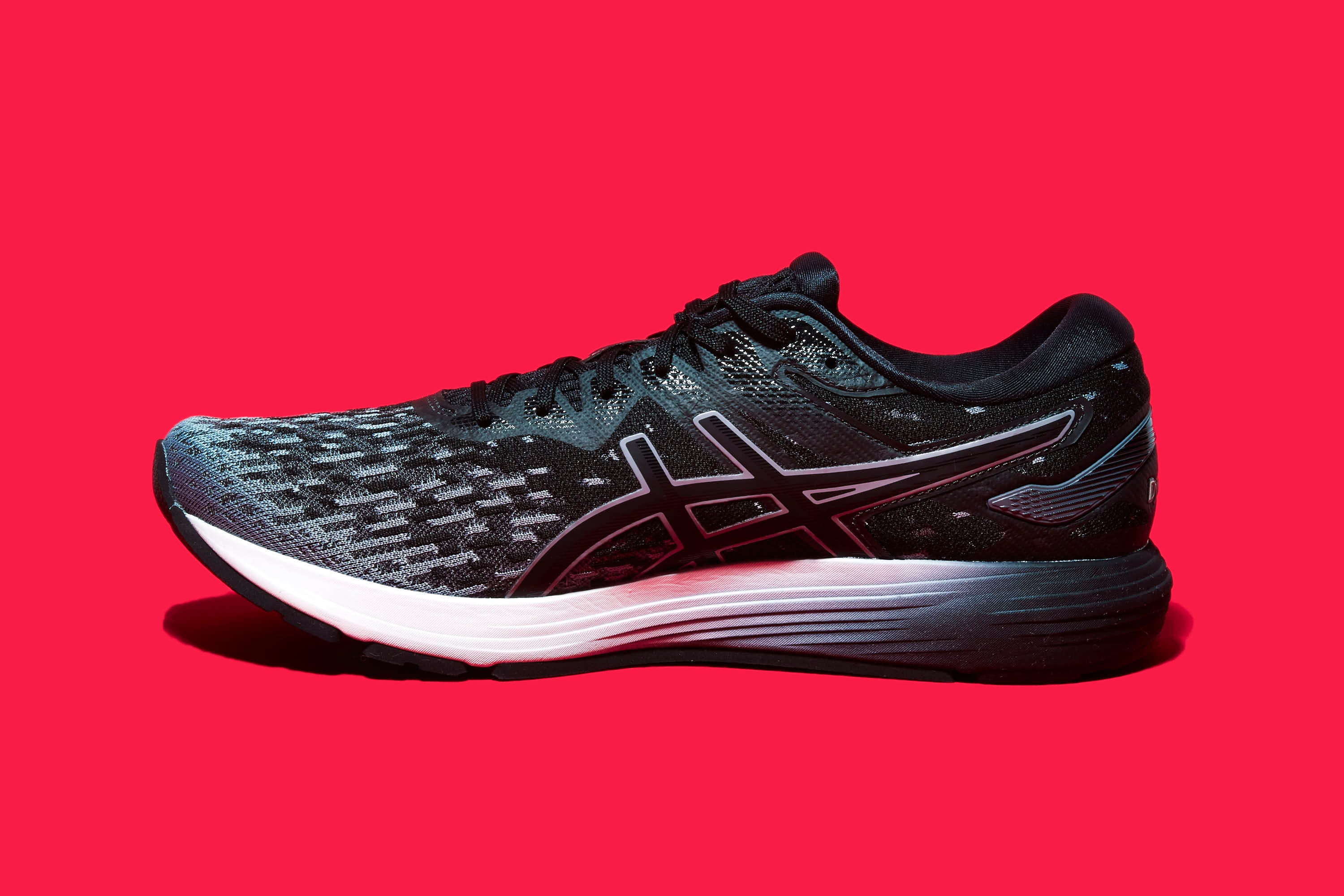 Shoe, Footwear, Sneakers, Running shoe, Walking shoe, Outdoor shoe, Product, Tennis shoe, Cross training shoe, Basketball shoe, 