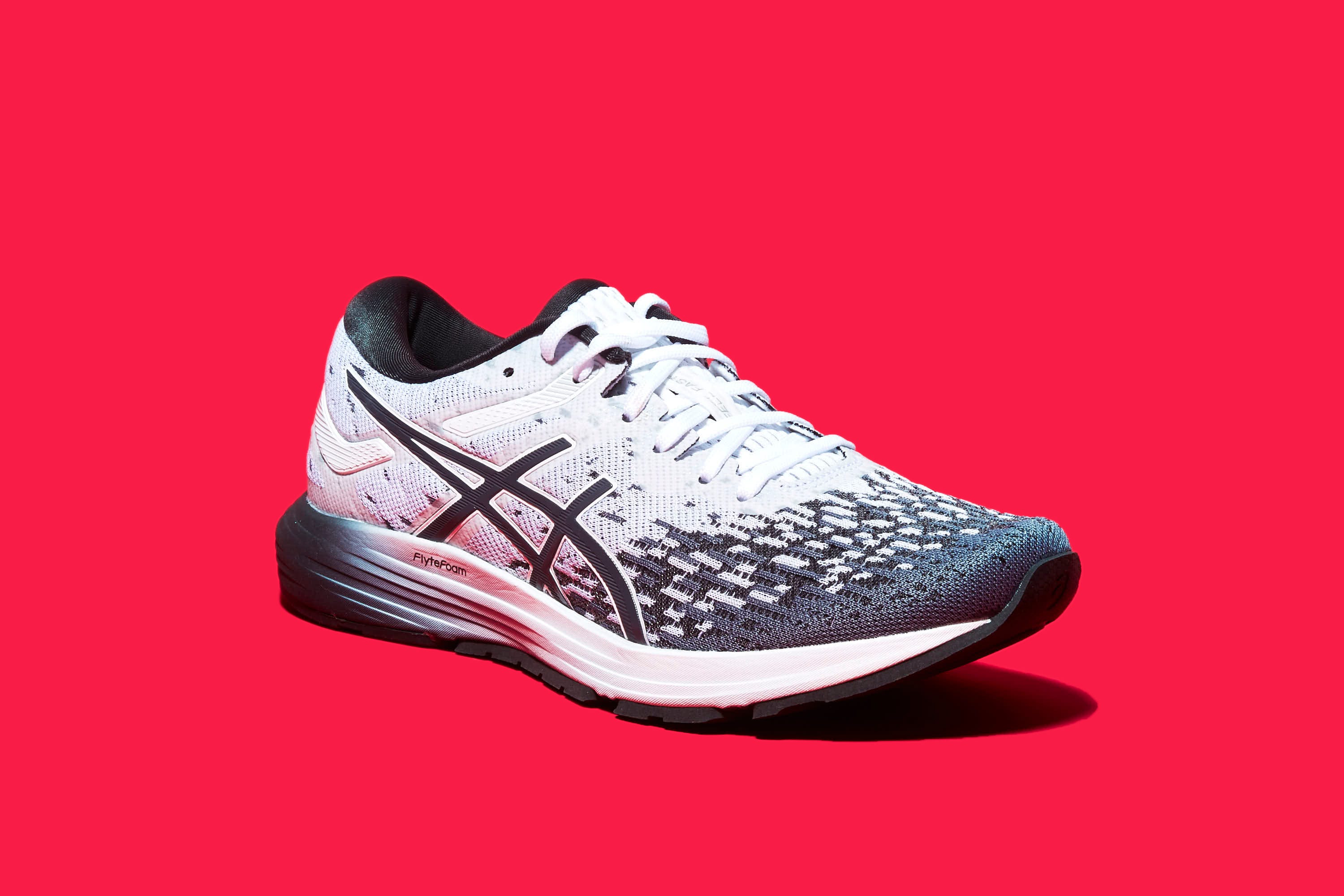 Shoe, Footwear, Running shoe, Sneakers, White, Walking shoe, Tennis shoe, Product, Outdoor shoe, Cross training shoe, 