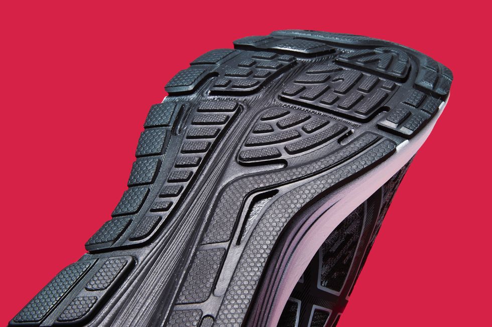 Tire, Synthetic rubber, Automotive tire, Tread, Footwear, Auto part, Automotive wheel system, Shoe, Wheel, Natural rubber, 