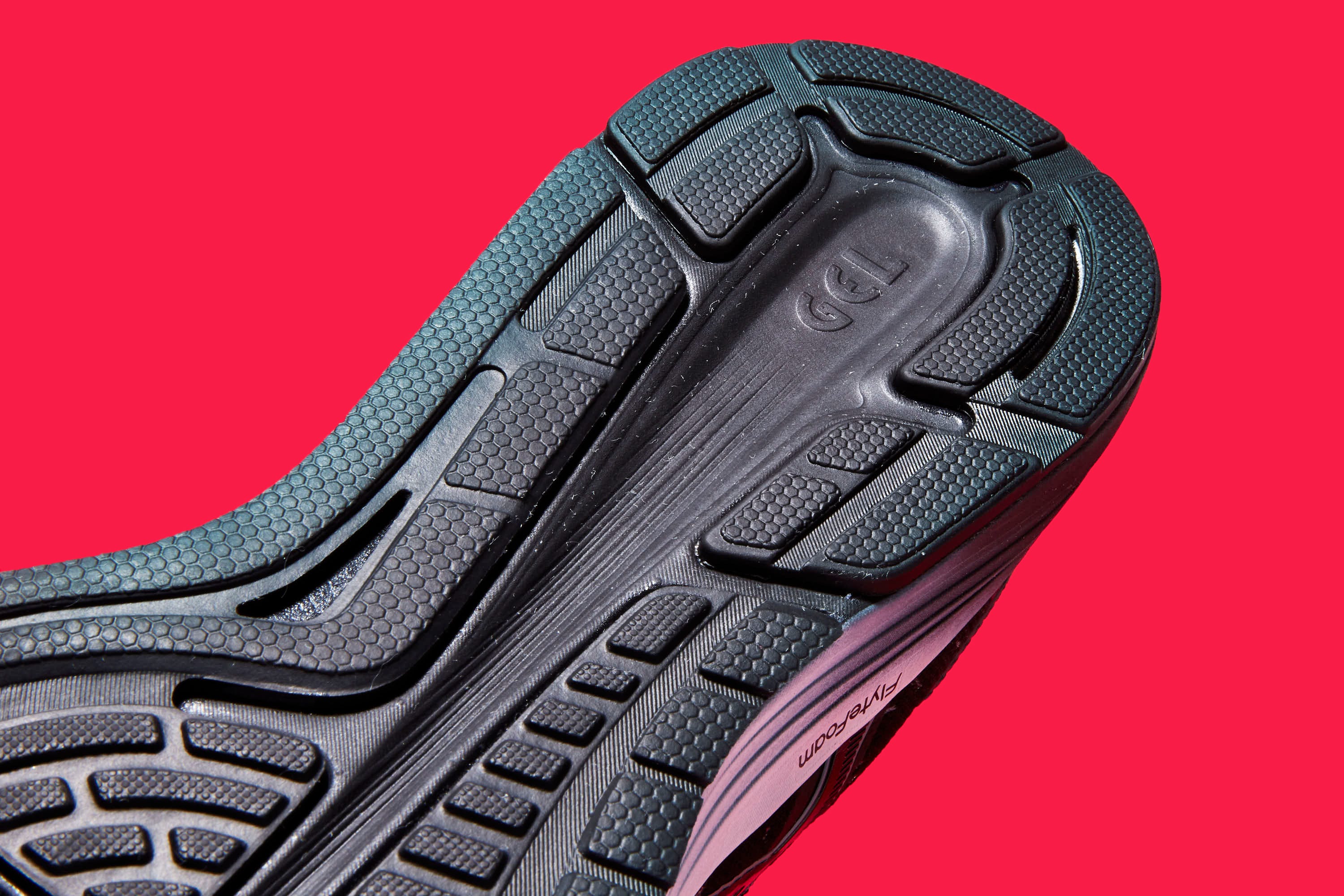 Footwear, Shoe, Sportswear, Sneakers, Synthetic rubber, Cycling shoe, Athletic shoe, Walking shoe, Outdoor shoe, Silver, 
