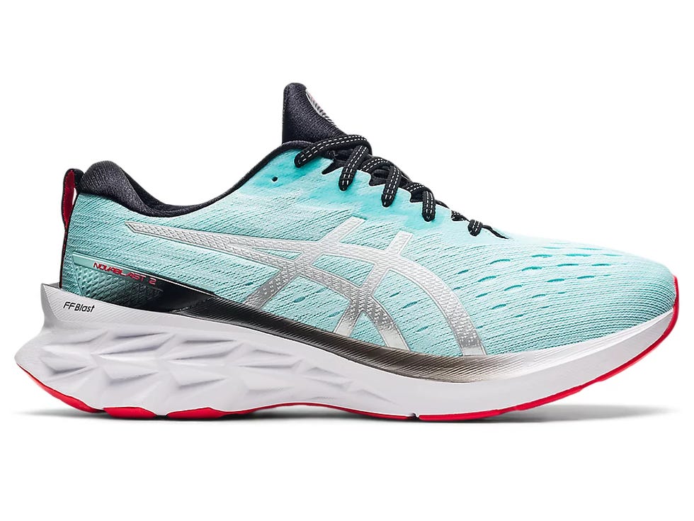 las nuevas zapatillas de running asics novablast 2