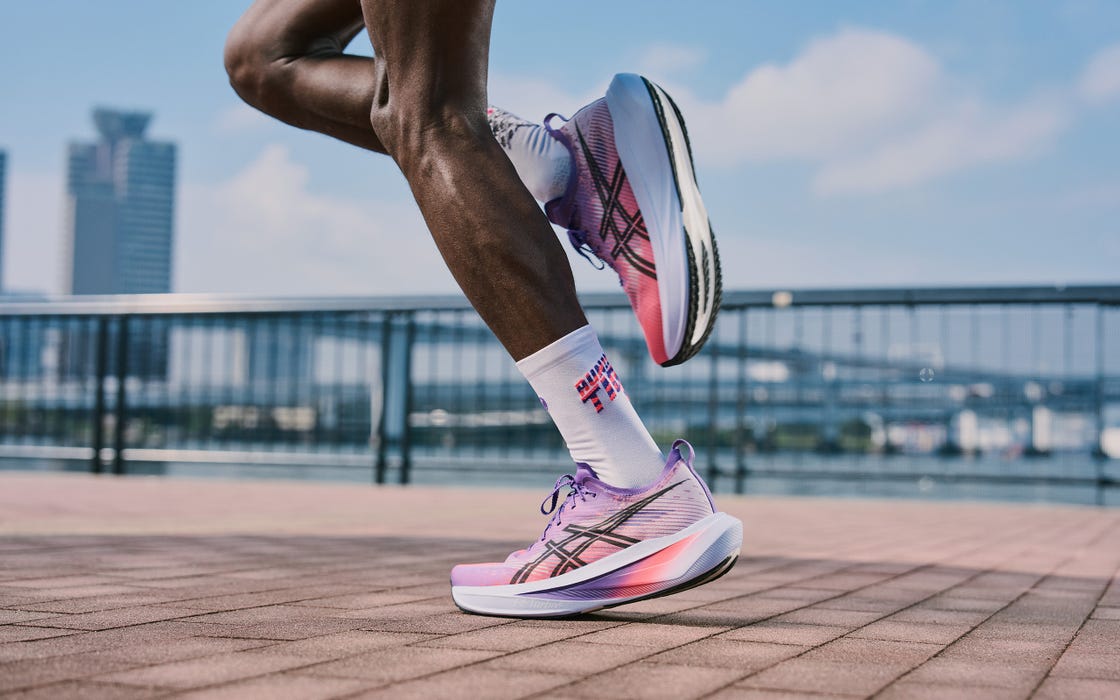 las asics megablast