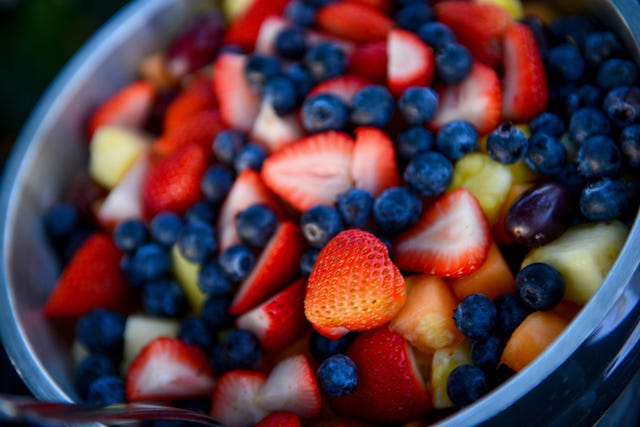 Assorted fruit in bowl