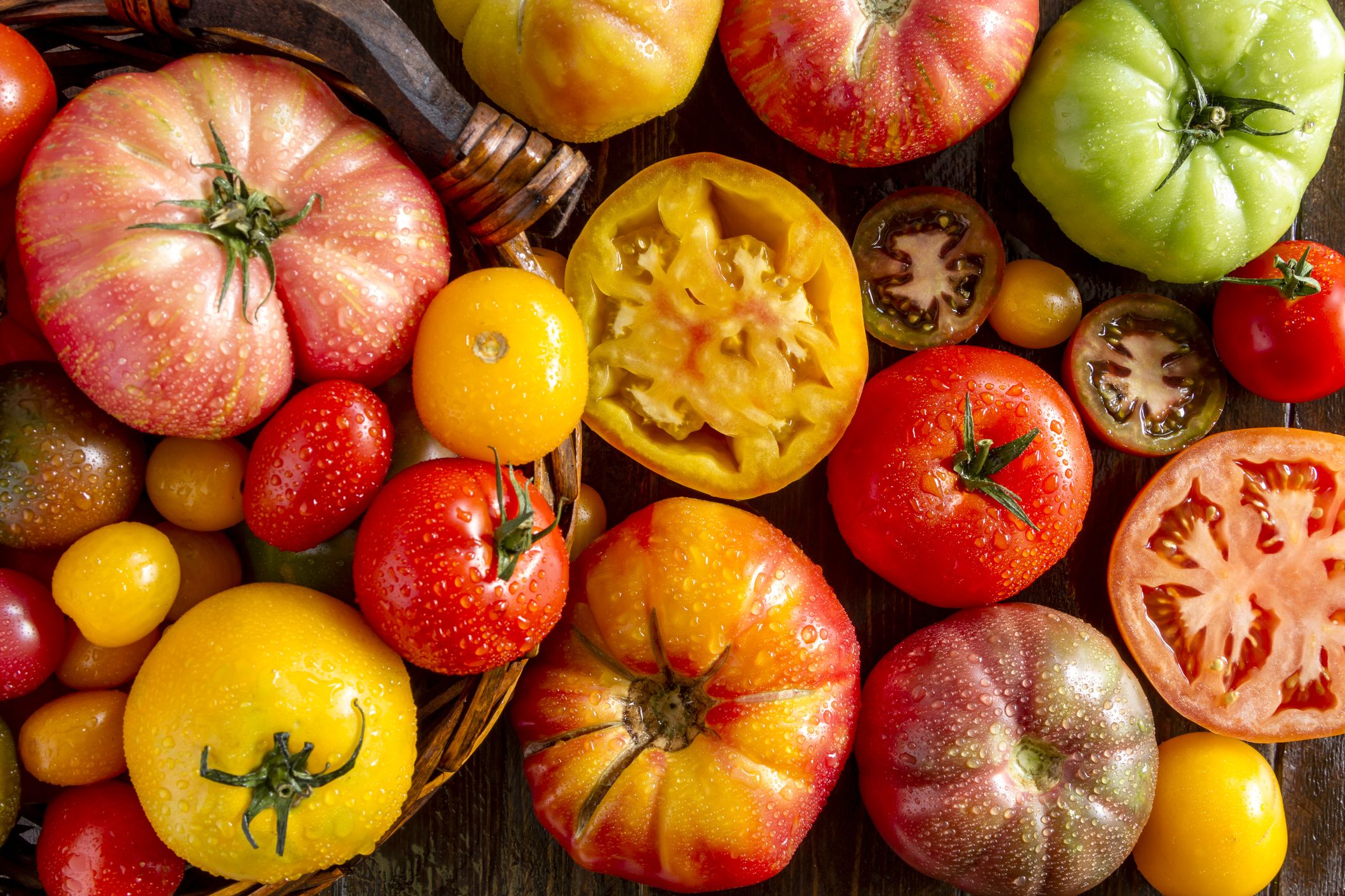 heirloom brandywine tomato