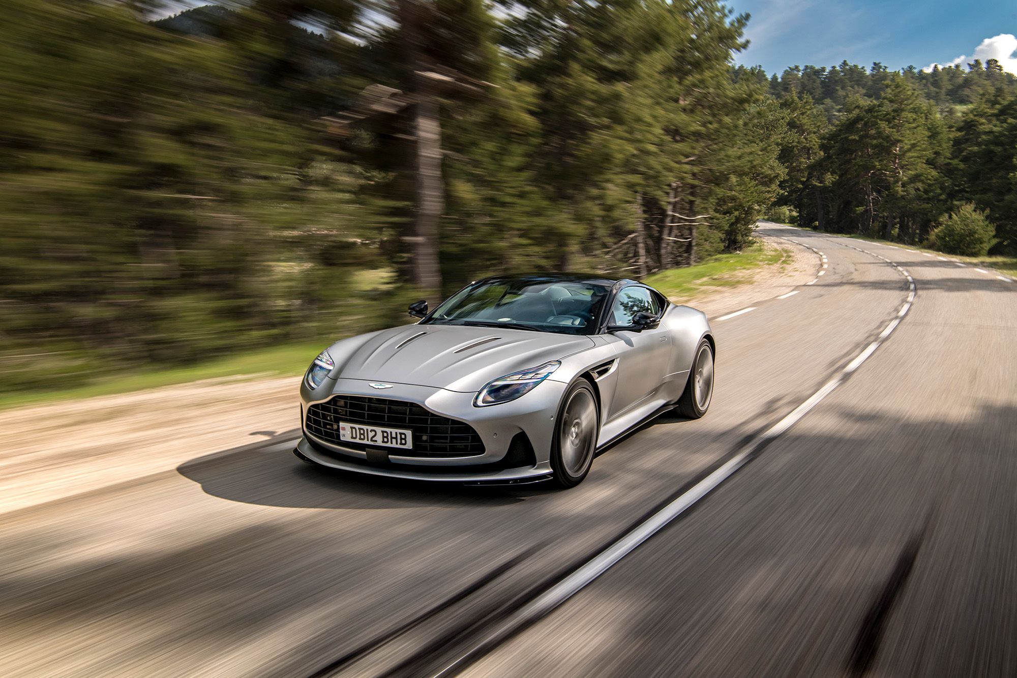 最終お値下げ・マストンマーチン aston-martin-db12-satin-