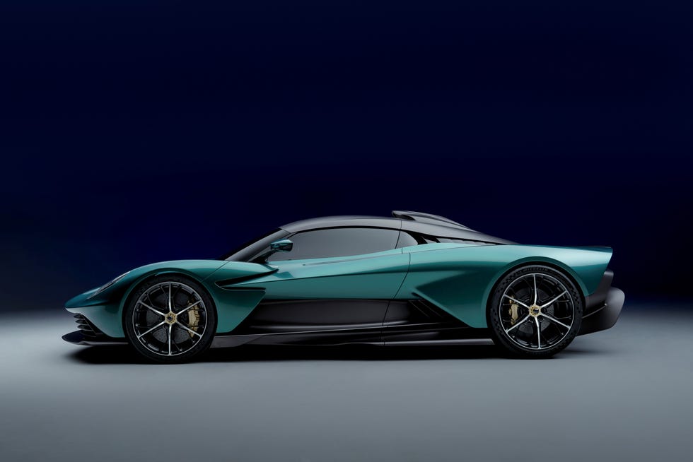 2022 aston martin valhalla