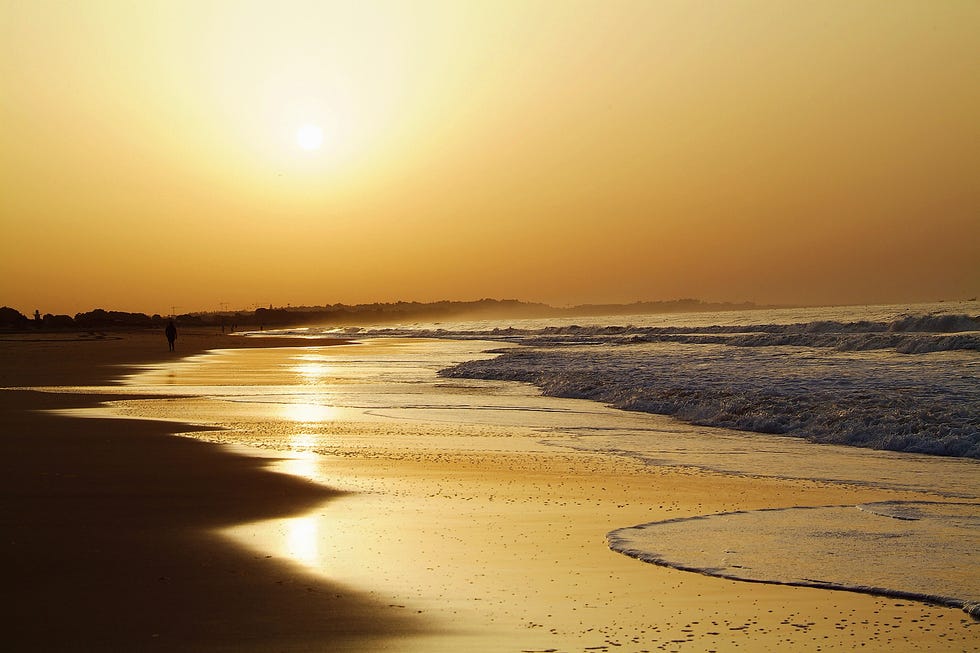 mejores atardeceres en españa en autocaravana y furgoneta camper playa de huelva