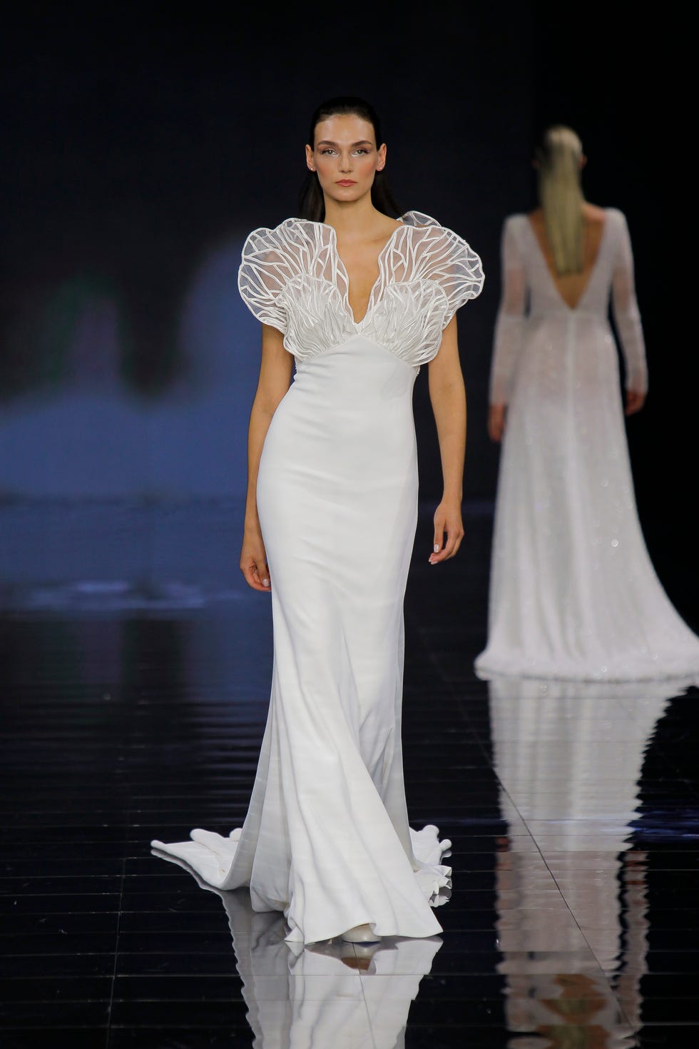 vestiti sposa 2024 la sfilata pronovias a barcellona