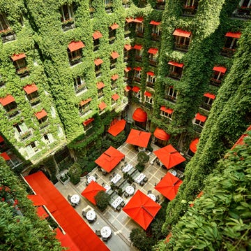 plaza athenee