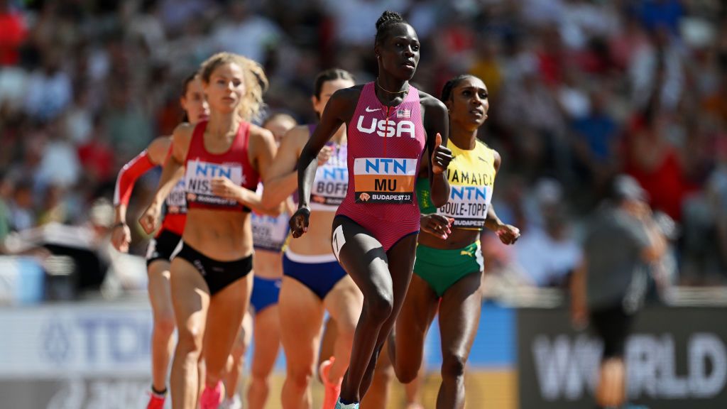https://hips.hearstapps.com/hmg-prod/images/athing-mu-of-team-united-states-competes-in-the-womens-800m-news-photo-1692813177.jpg?crop=1xw:0.77628xh;center,top&resize=1200:*