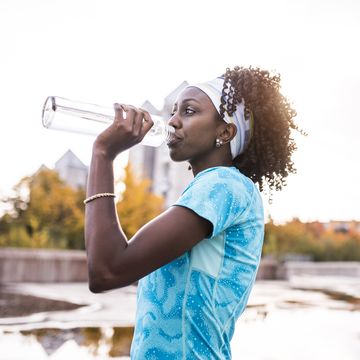 how much water should you drink running?