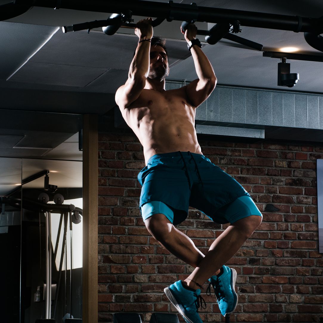 This Gym Workout Plan For Men Builds Size in 60 Days