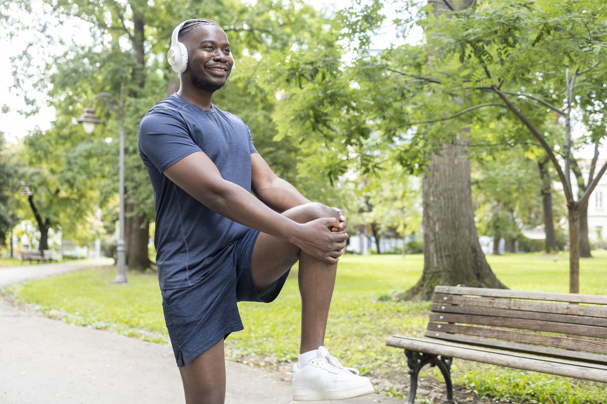 Exercises to do 2024 on a park bench