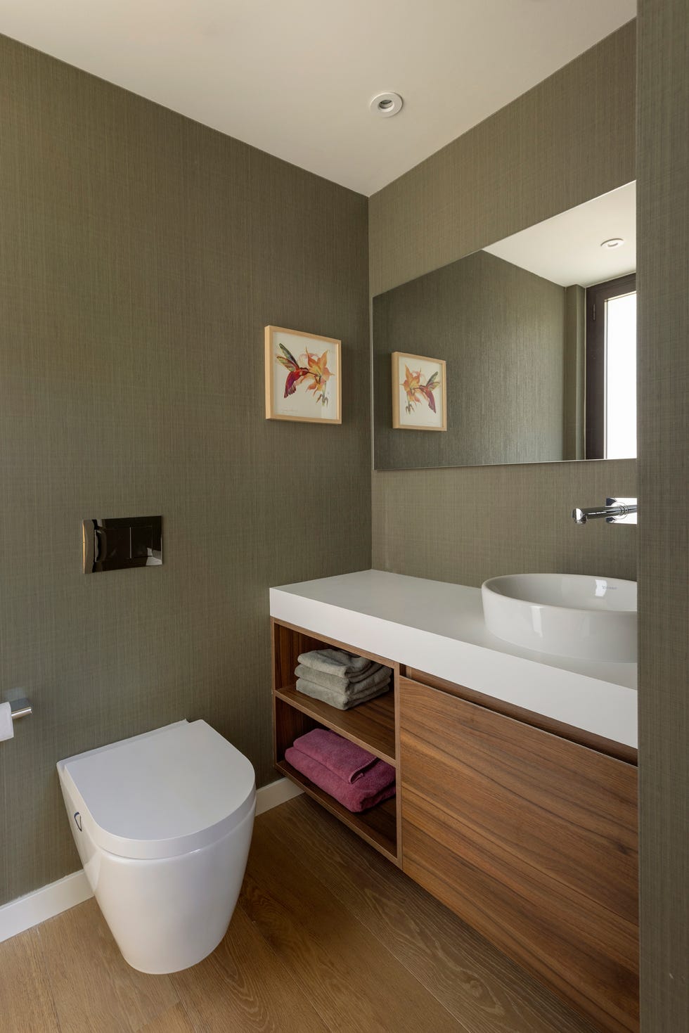 mueble de baño de madera